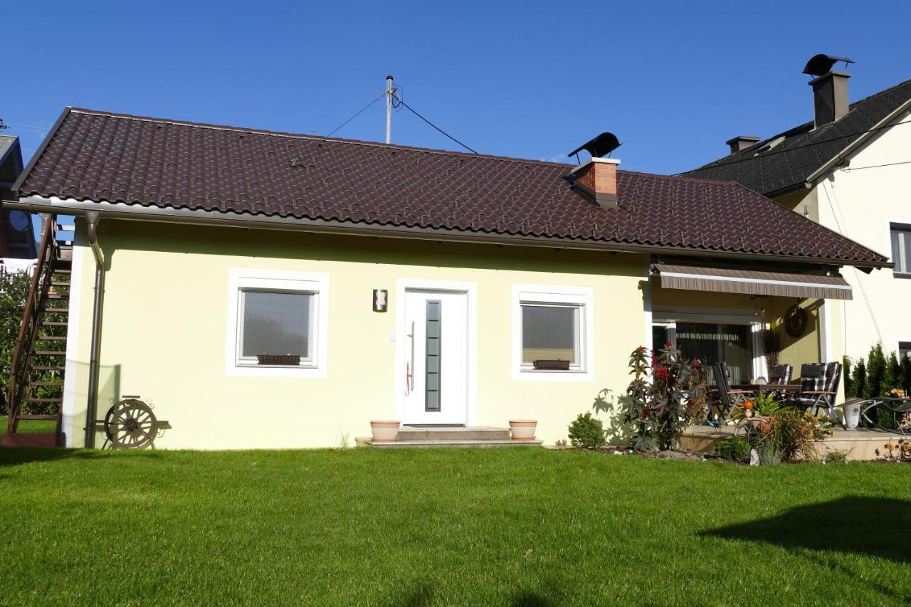Ferienwohnung Stichauner 보덴스도르프 객실 사진