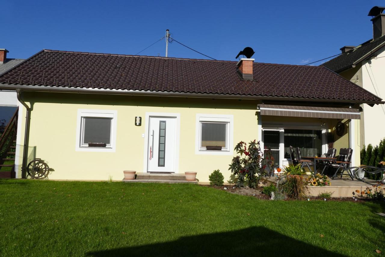 Ferienwohnung Stichauner 보덴스도르프 객실 사진